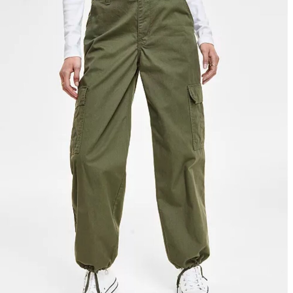 NWT Levi's Women's '94 Baggy Cotton High Rise Cargo Pants in Long Length